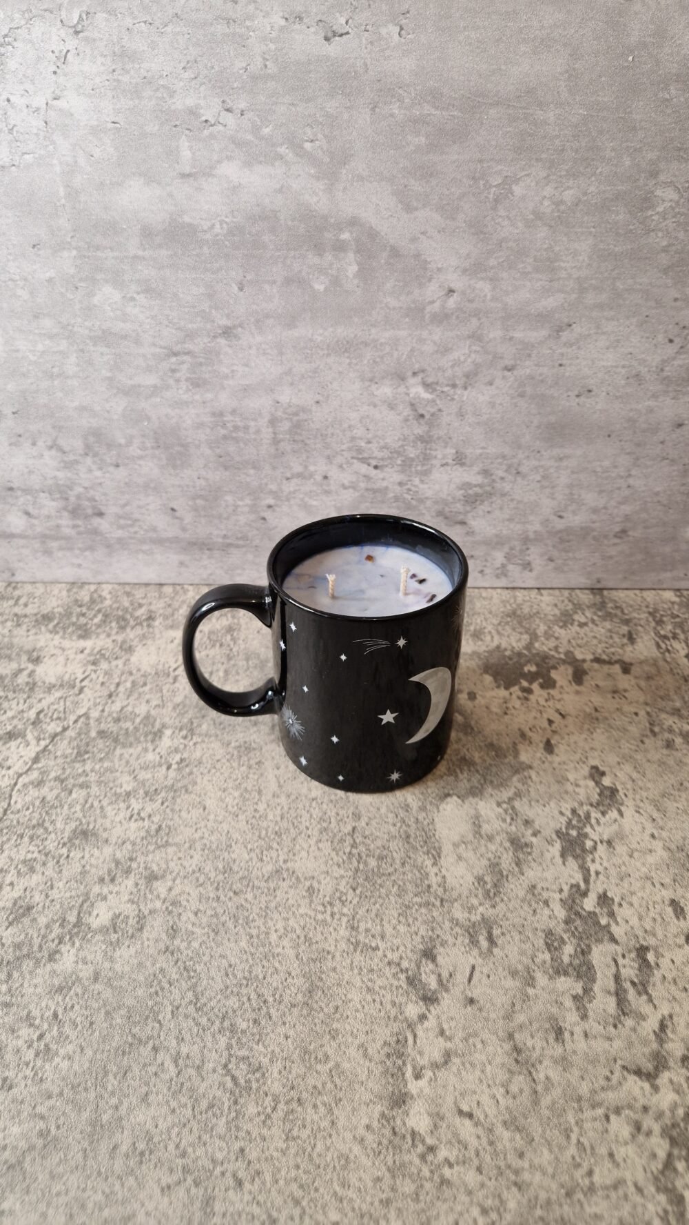 Wood Sage & Sea Salt Triple Moon Mug Candle - 270ml - Image 2